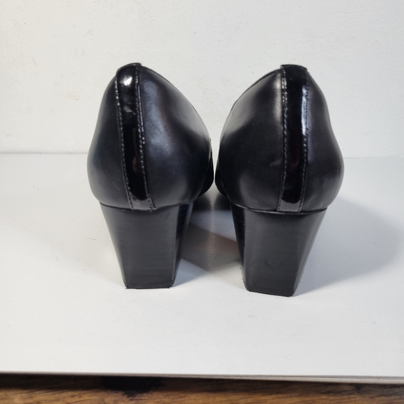 Womens Clark Everyday Levee delta Slip on Shoes Low heeled pumps 31219 Size 9.5 - Picture 11 of 11